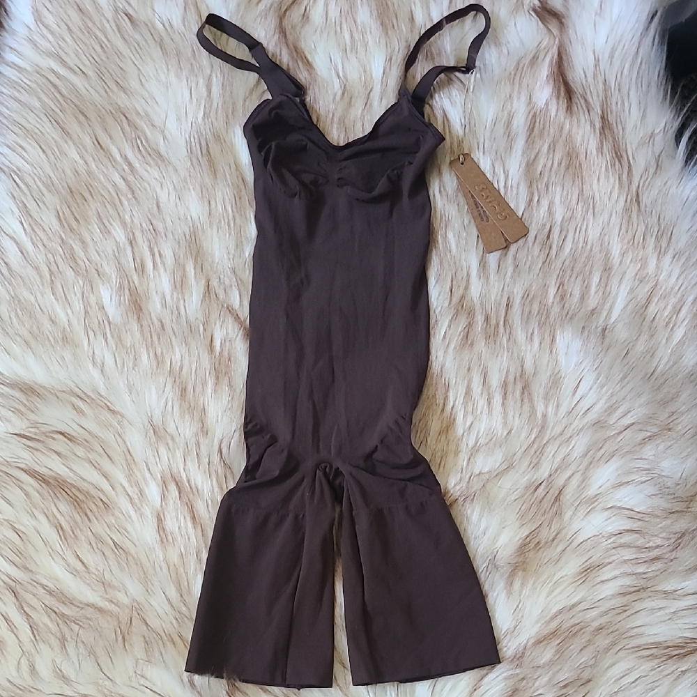 NWT SKIMS Everyday Sculpt Mid Thigh Bodysuit Size XXS Espresso